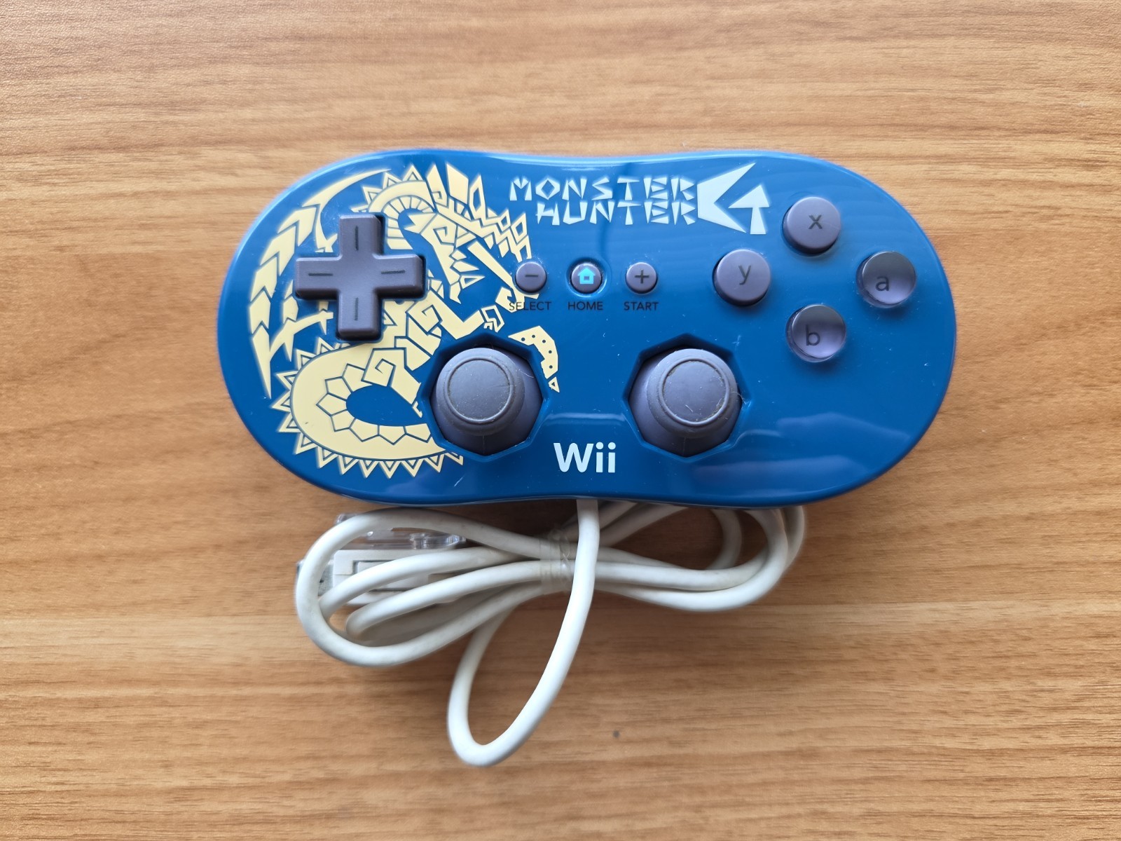 Monster Hunter G Wii / Wii U Classic Controller Nintendo Japan Original