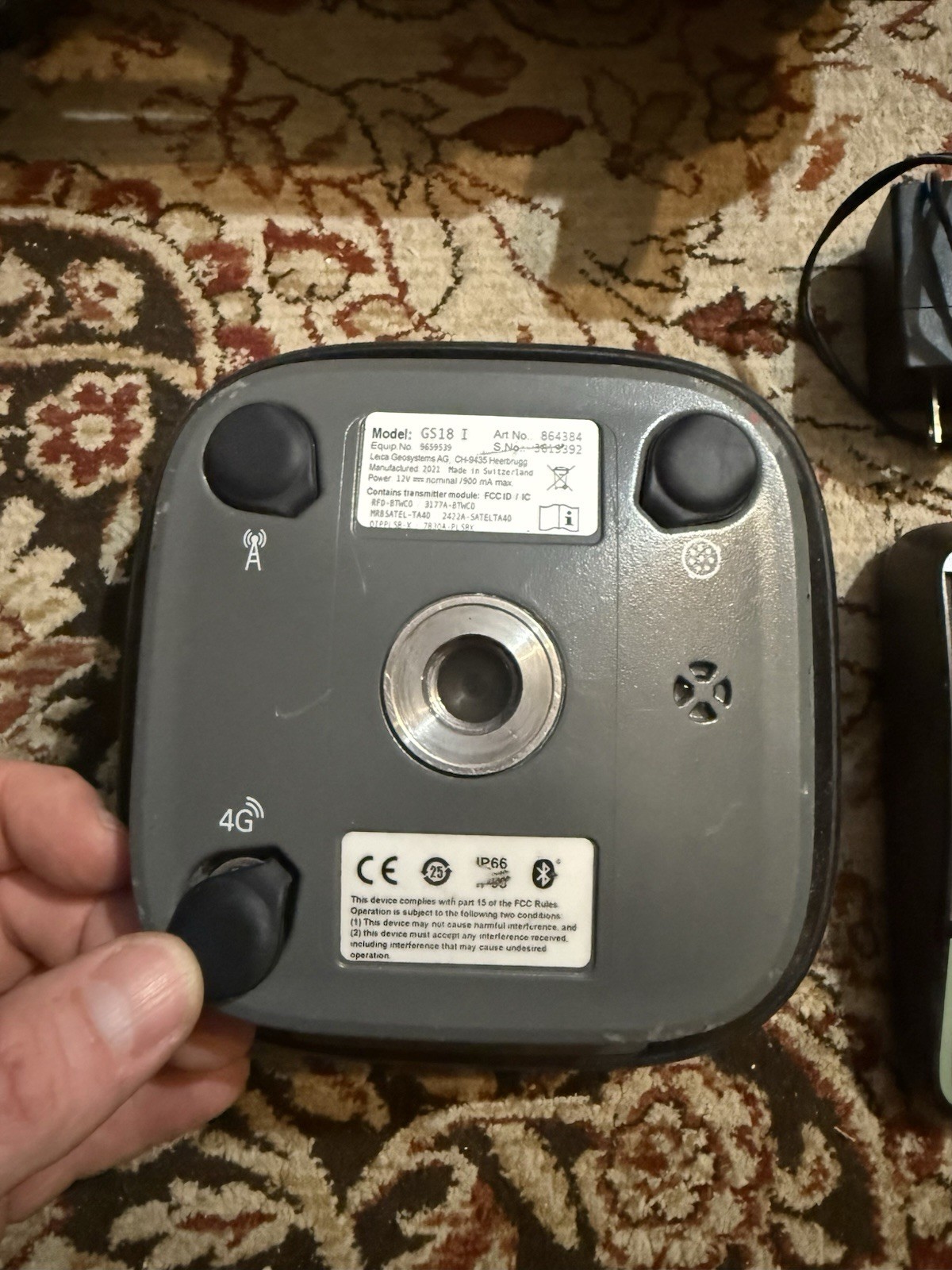Leica GS18 I - GNSS RTK Rover - Visual Positioning - Tilt Compensation - i Image
