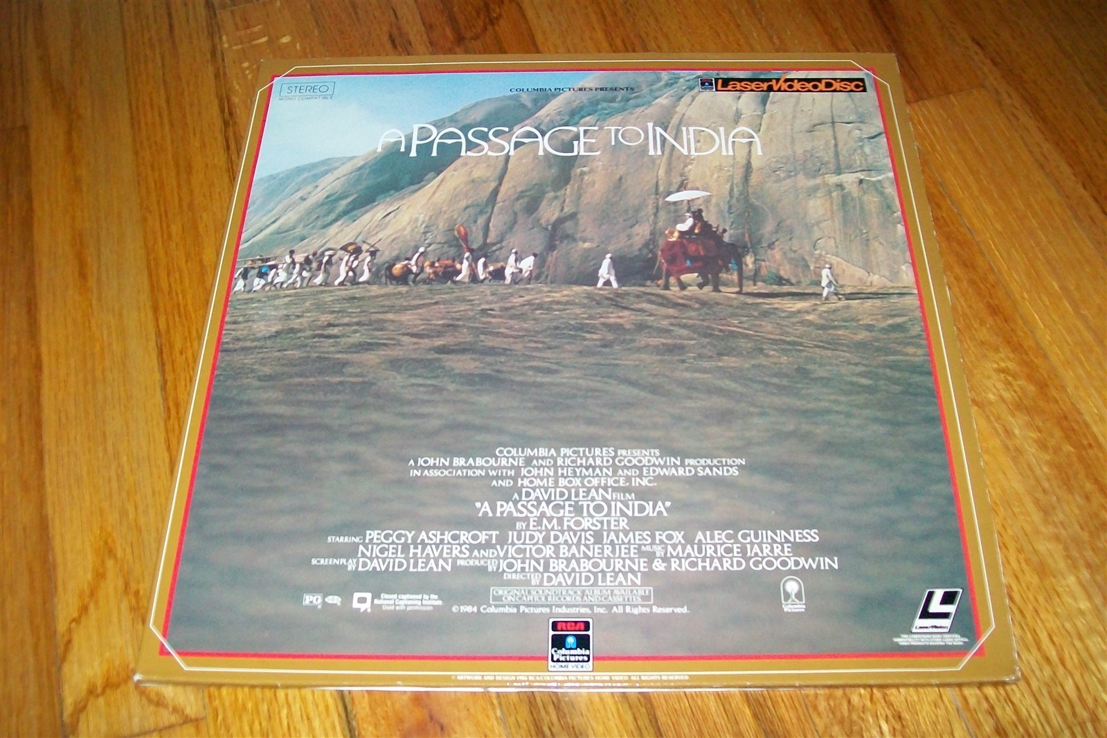 A PASSAGE TO INDIA 2-Laserdisc LD SET EXCELLENT CONDITION VERY RARE GREAT FILM!