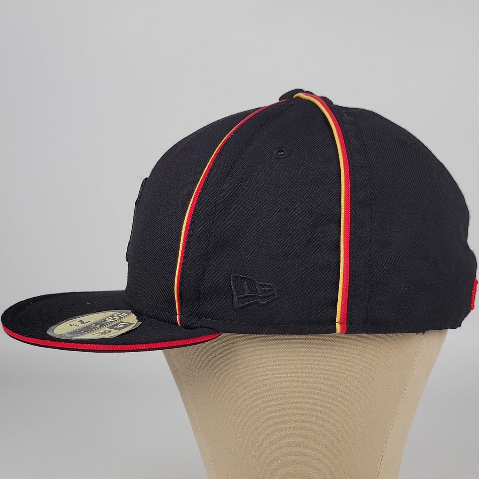 New New Era 59Fifty 7 1/2 New York Yankees MLB Mens Black Hat