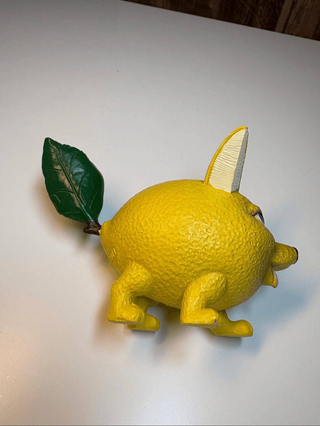 Anthropomorphic Resin Fruit Figurine Lemon Coyote WMG 2011