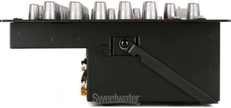 Behringer Pro Mixer VMX1000USB 5-channel DJ Mixer