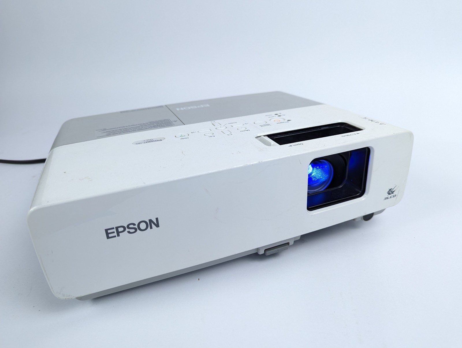 Epson PowerLite 83c 2200 Lumens LCD Projector w/ 433 Used Lamp Hours