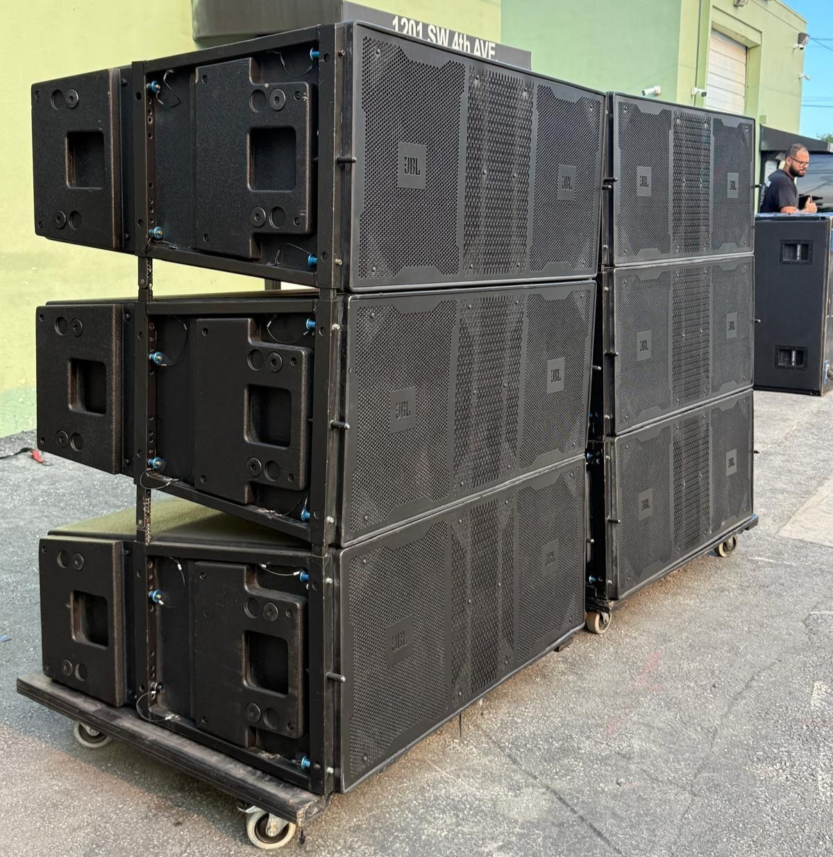 (3) JBL VERTEC 4880 DUAL 18" Sub Line Array Element W/Cart (THS)