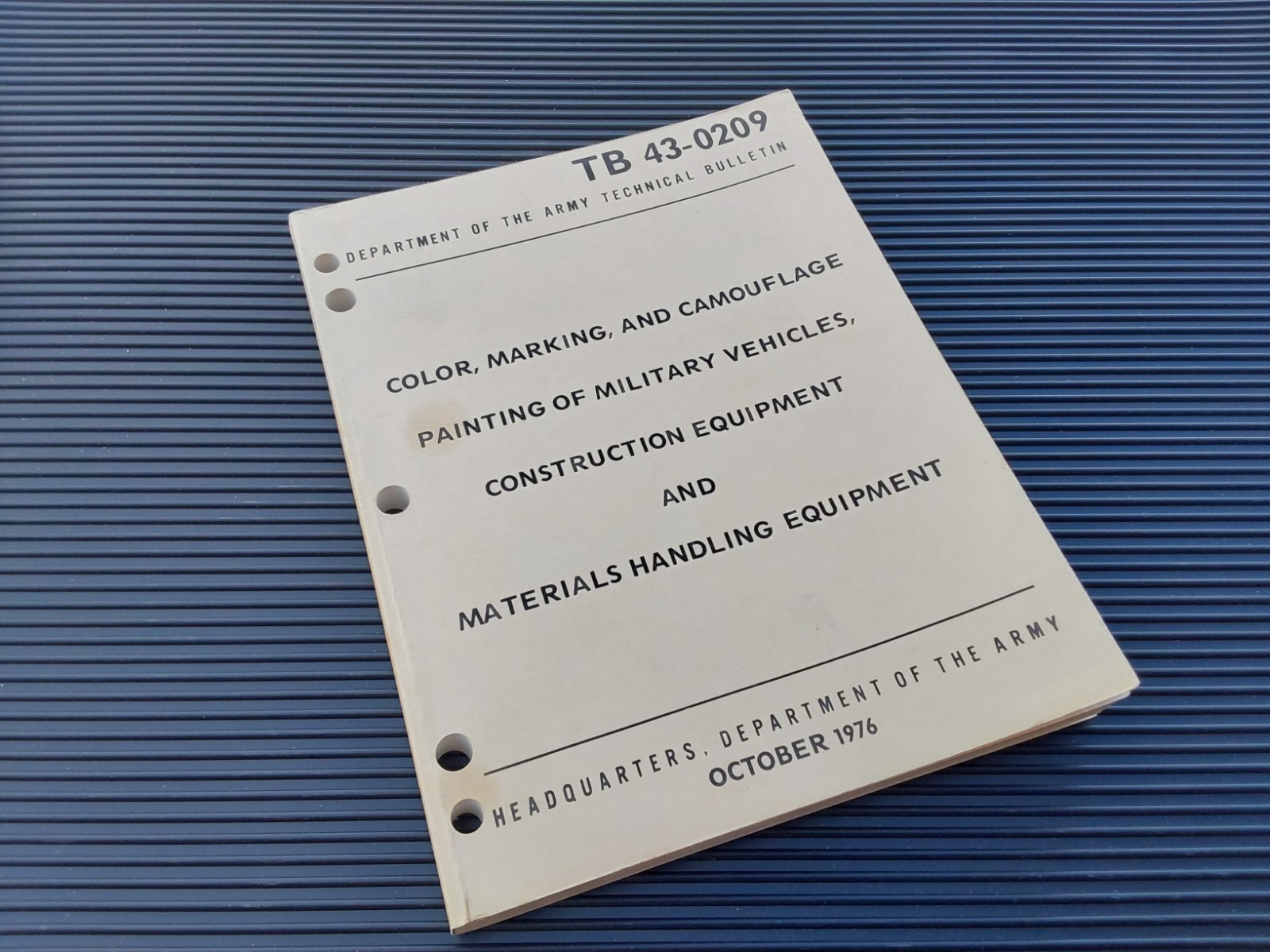 Army Painting Technical Bulletin TB 43-0209 Oct 1976 Color, Marking & Camouflage