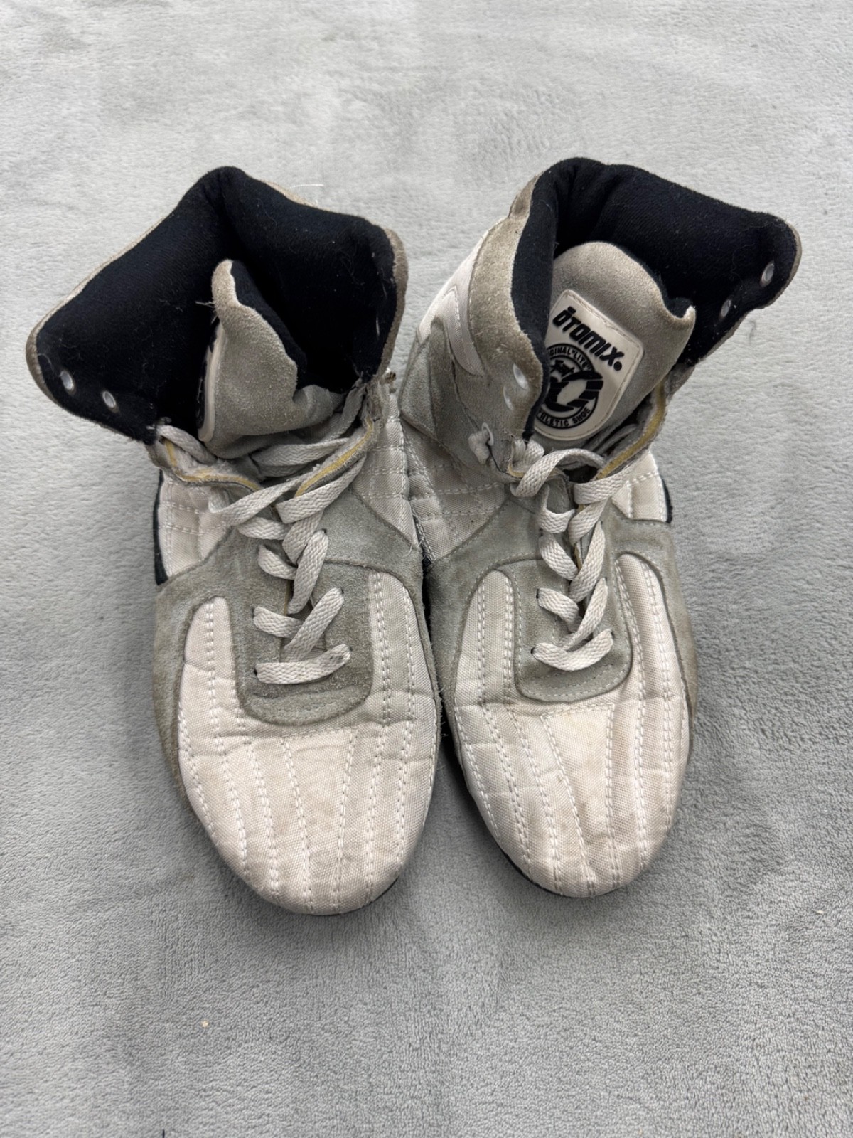 Otomix Original Lite M3000 Men's 10.5 Shoes White Weightlifting MMA-No Insoles