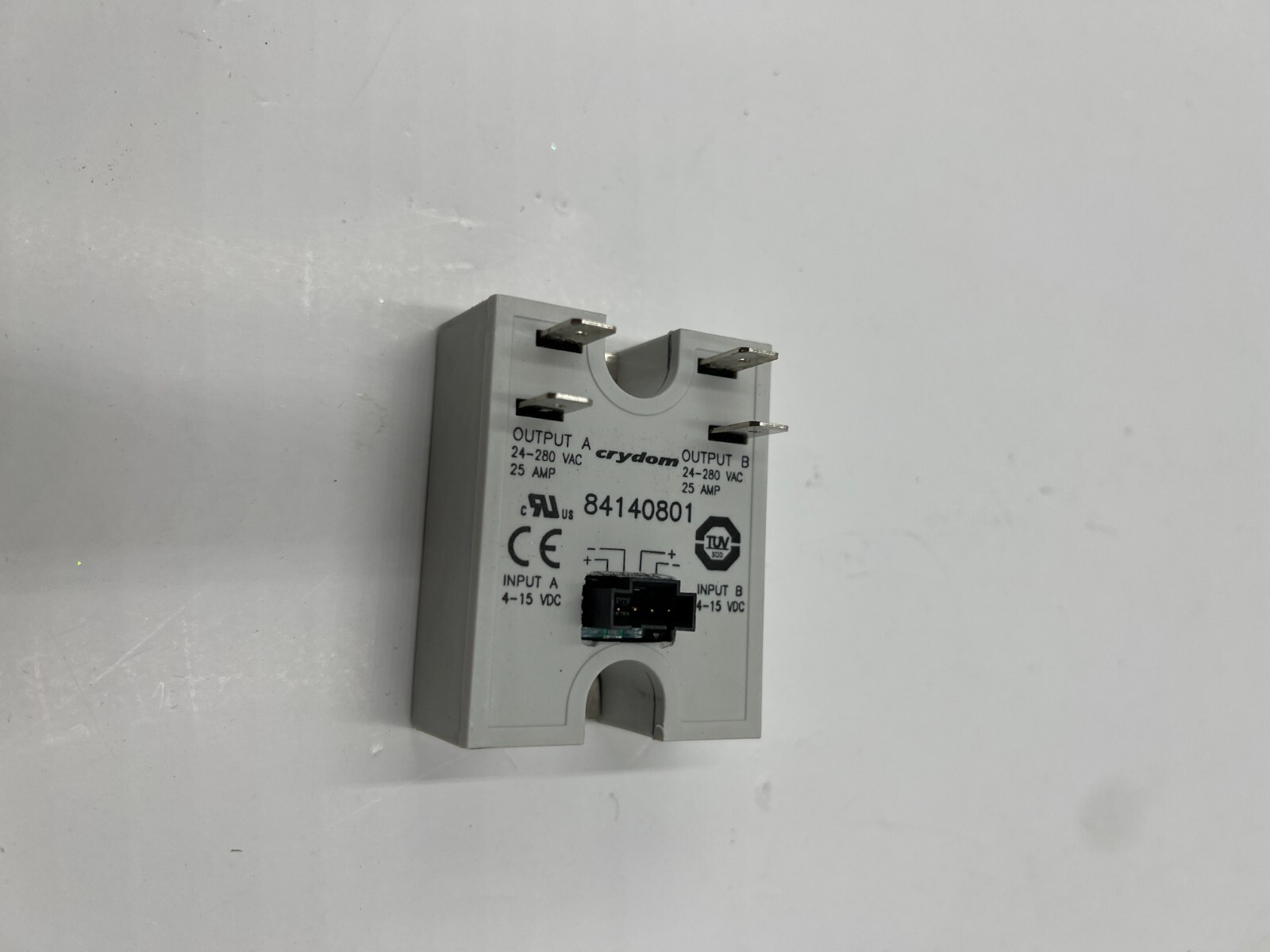 Crydom Solid State Relay 84140801 Dual Panle Mount 280VAC/25A 4-15VDC