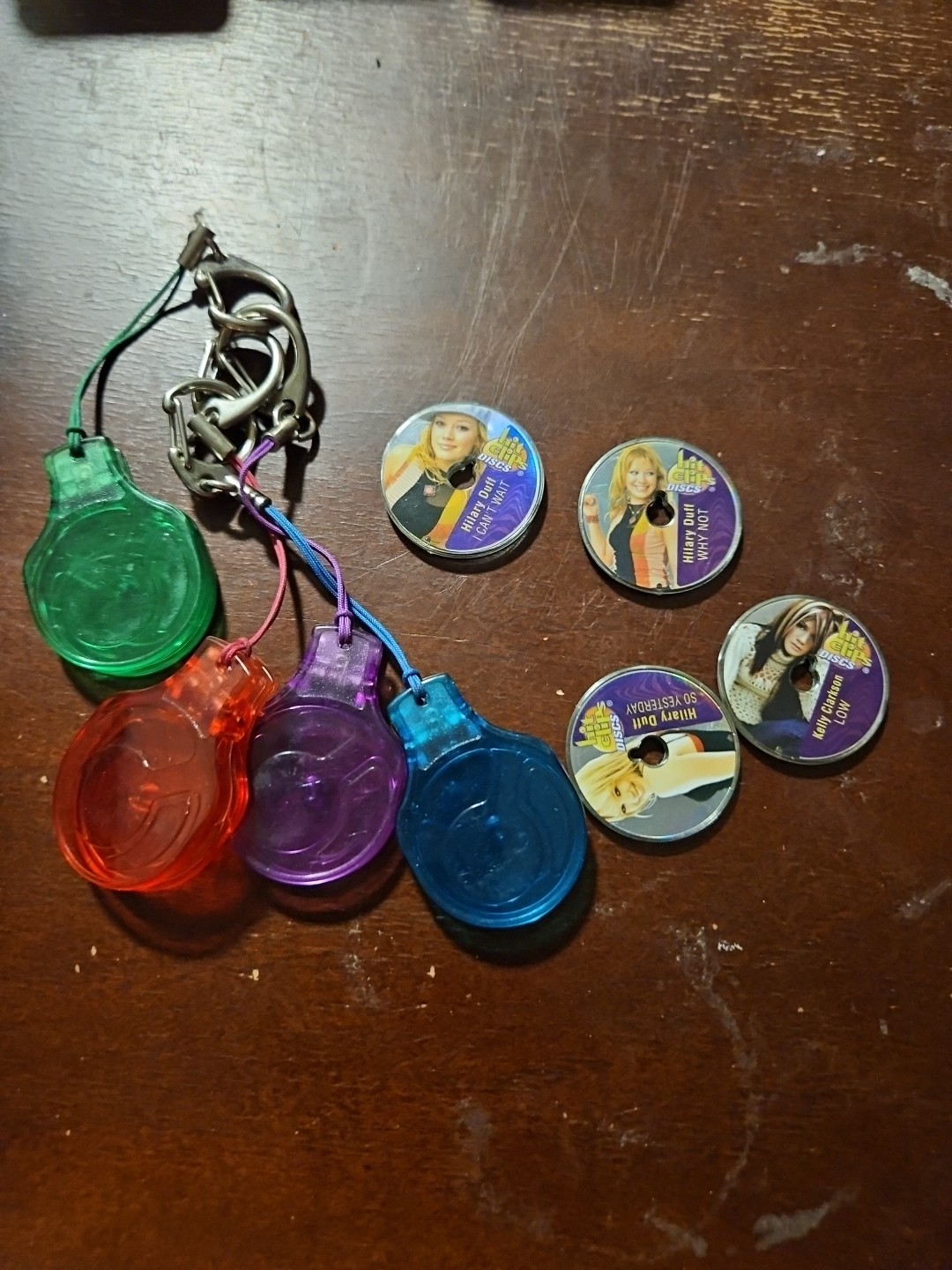 LOT OF 4 VINTAGE HASBRO HIT CLIPS DISCS HILLARY DUFF AND Kelly Clarkson