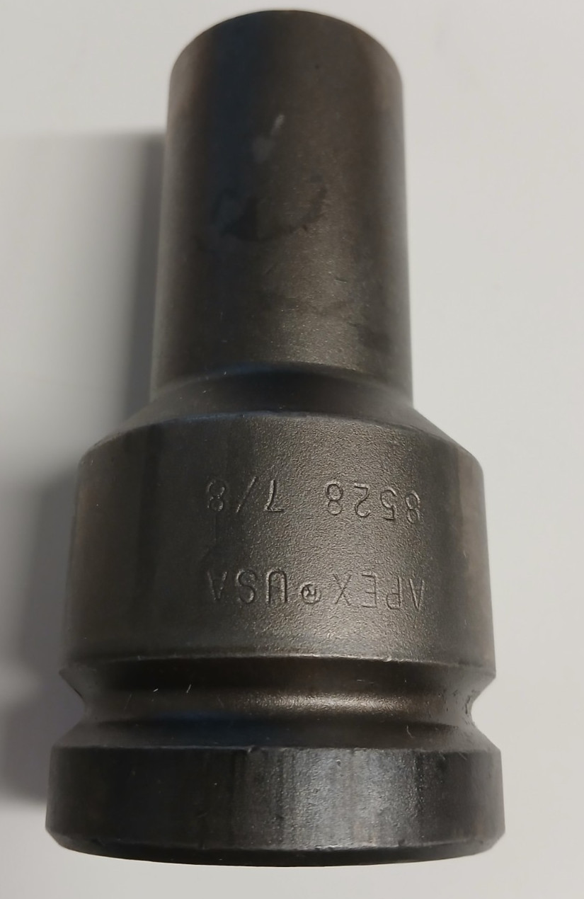 APEX 8528 SOCKET 1 FEMALE SQUARE DRIVE 7/8