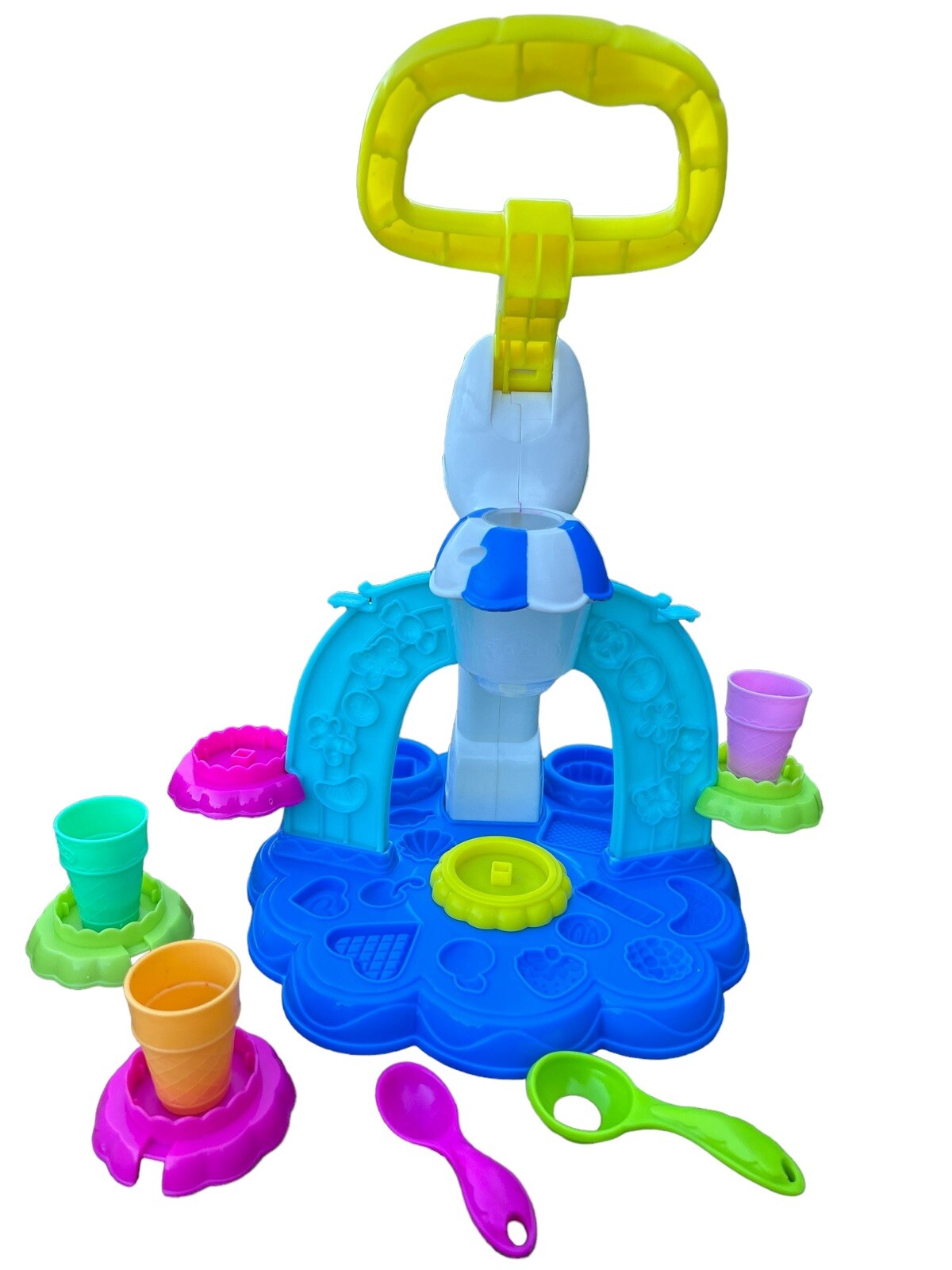 Play-Doh Magic Swirl And Scoop Ice Cream (not Complete) As Shown