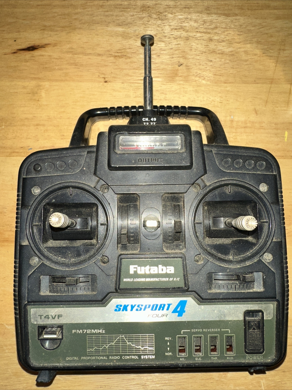 futaba 4yf skysport 2.4ghz r/c remote control aircraft t4yf-2.4g t4yf