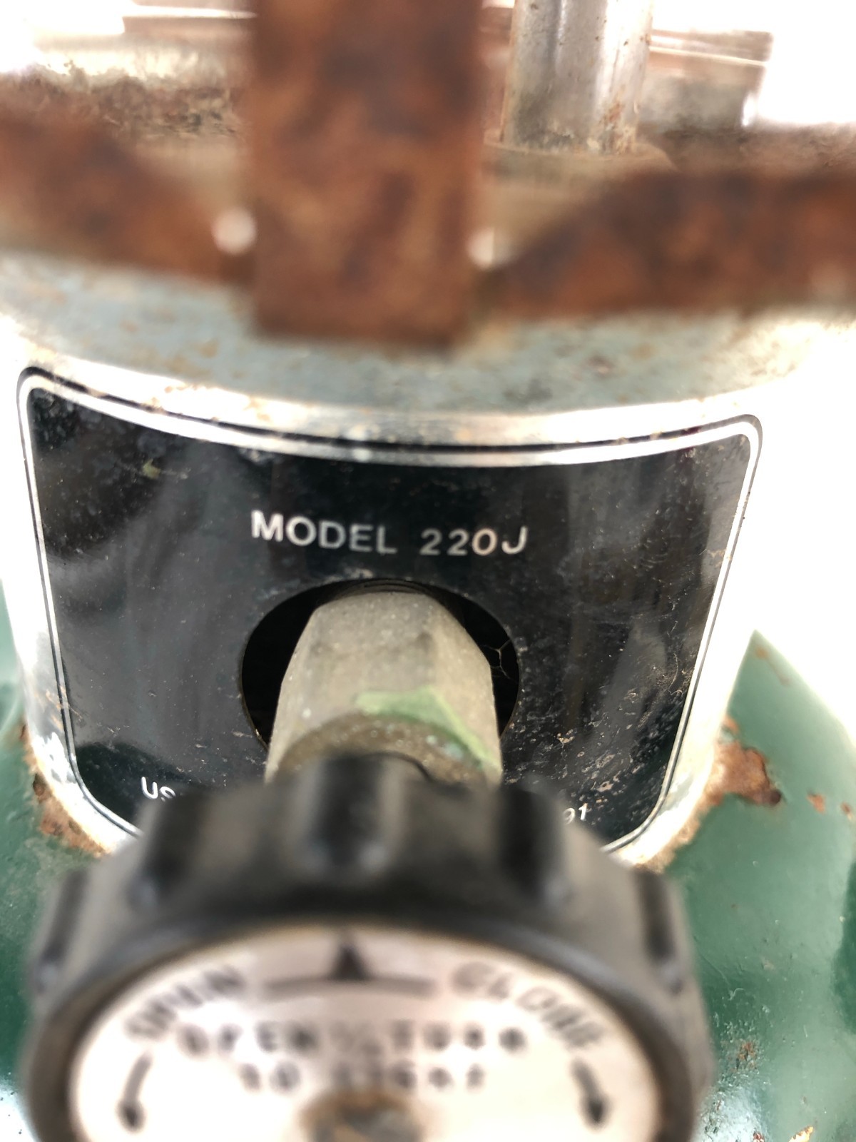 1979 Coleman 220J Vintage Two Mantle Lantern