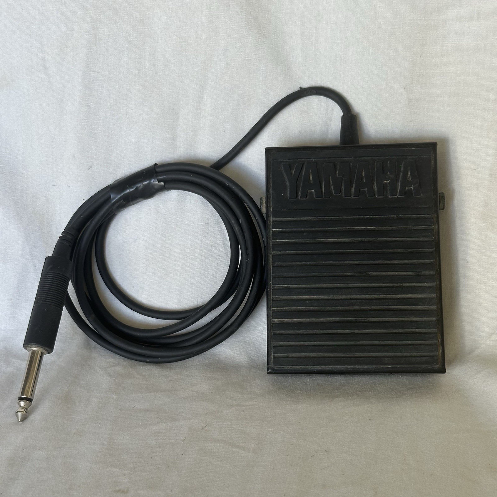 Genuine OEM Yamaha FC5 Sustain Electronic Keyboard Piano Foot Pedal - 1/4" Plug