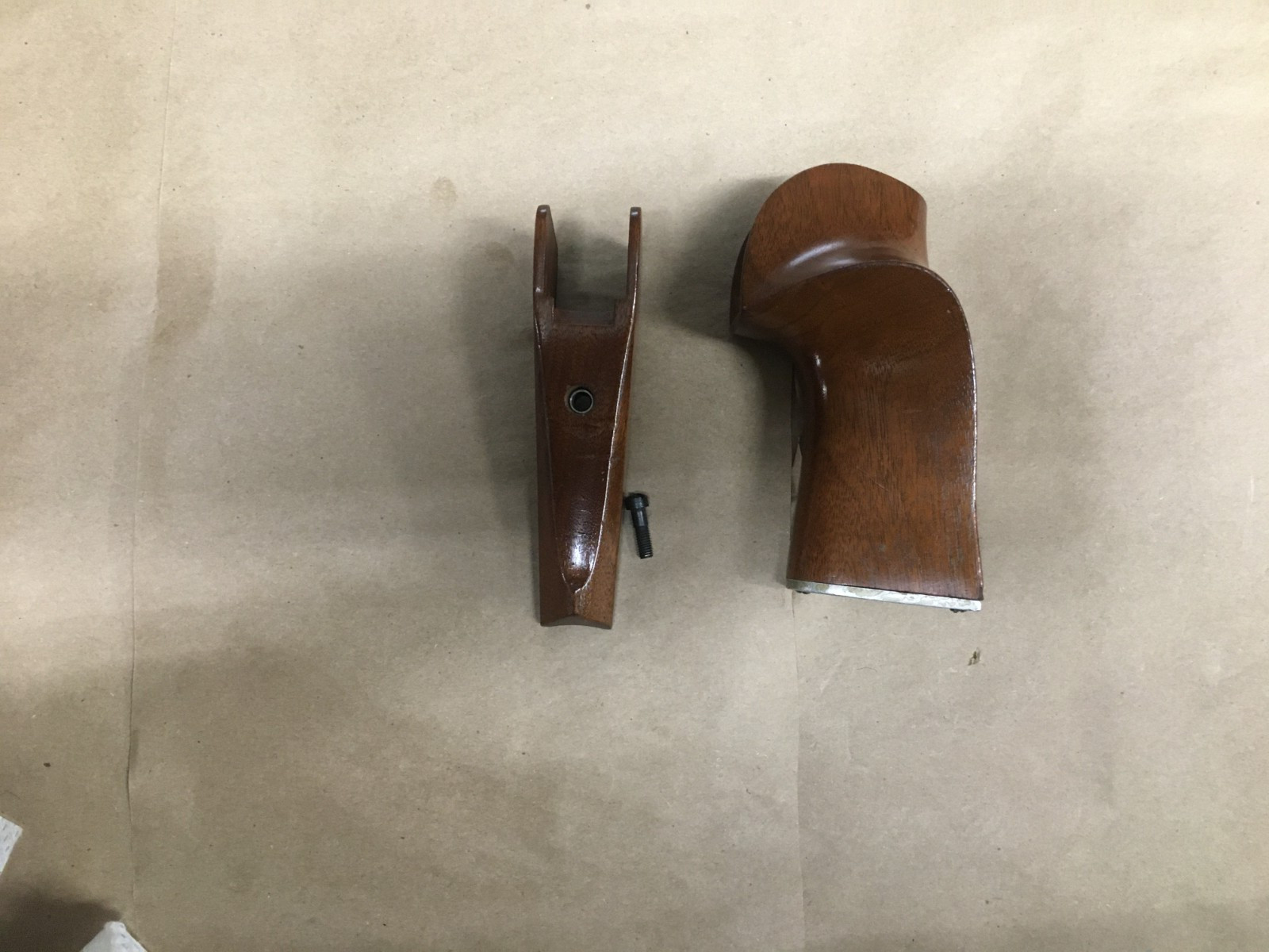 Thompson Center Contender G1 Grip and Forend W/ Screws Wildcat Cap