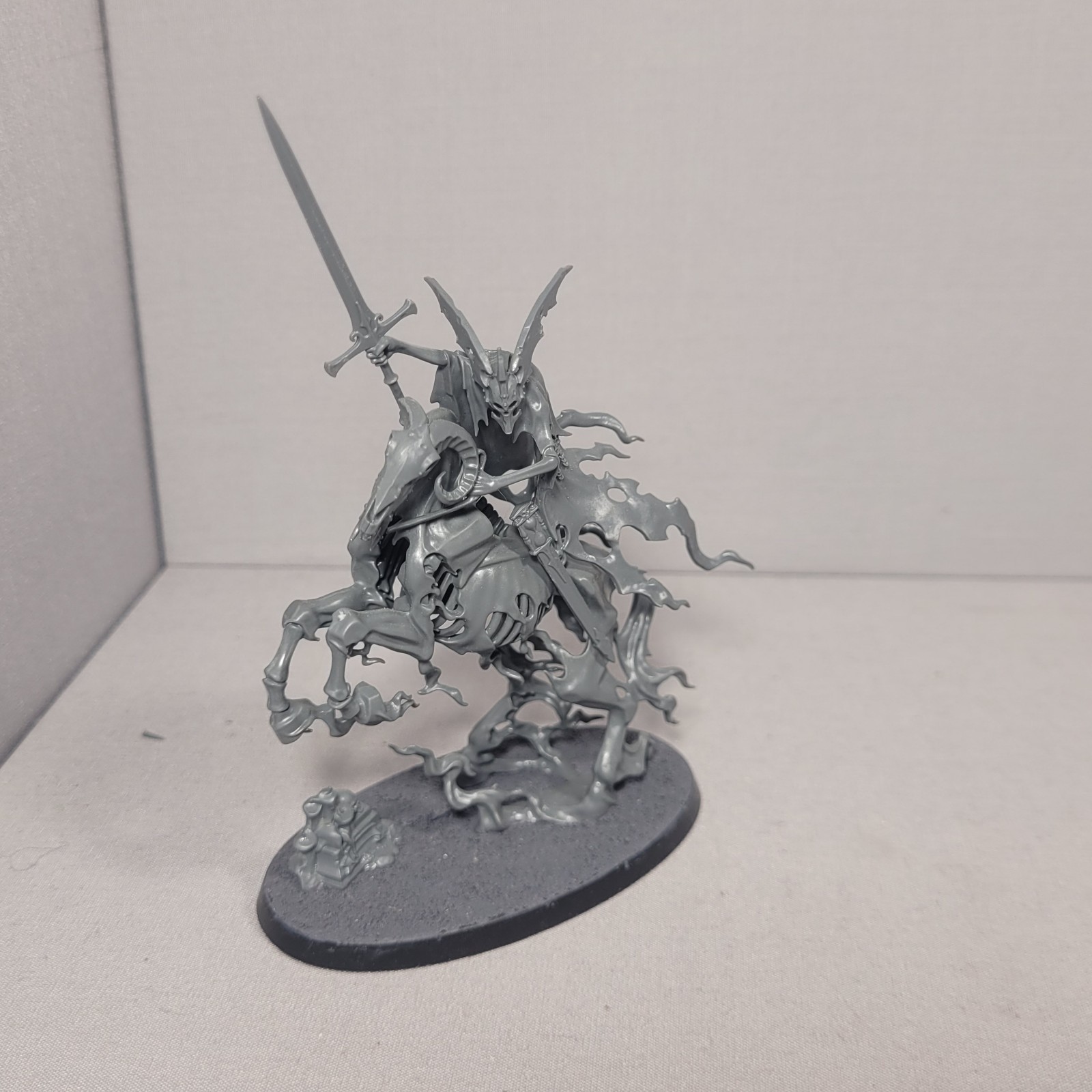 Knight of Shrouds on Ethereal Steed Nighthaunt Warhammer Age of Sigmar GW