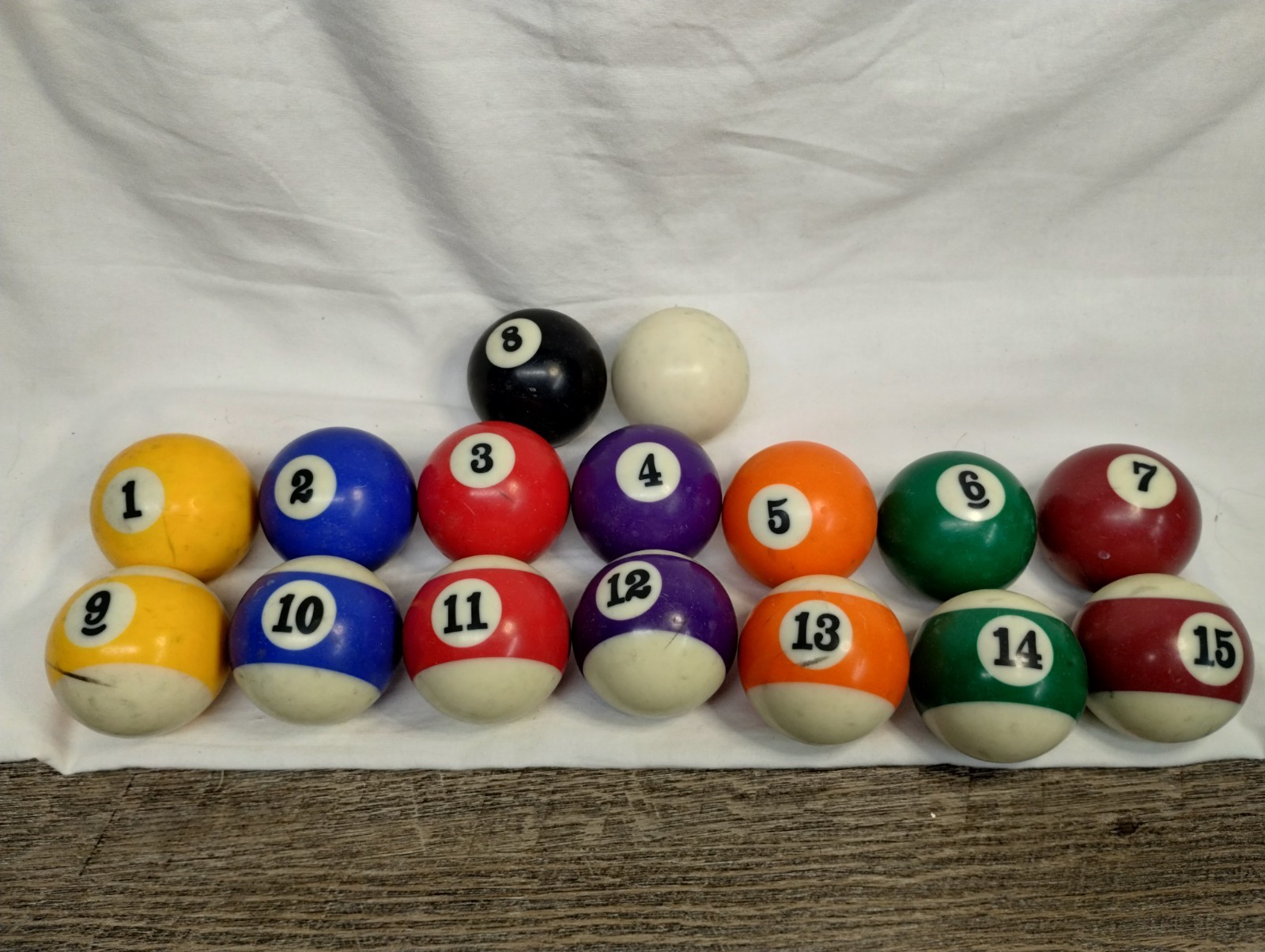 Used BILLIARD BALL Set Unbranded  1 thru 15 Plus Cue Ball Pool Balls