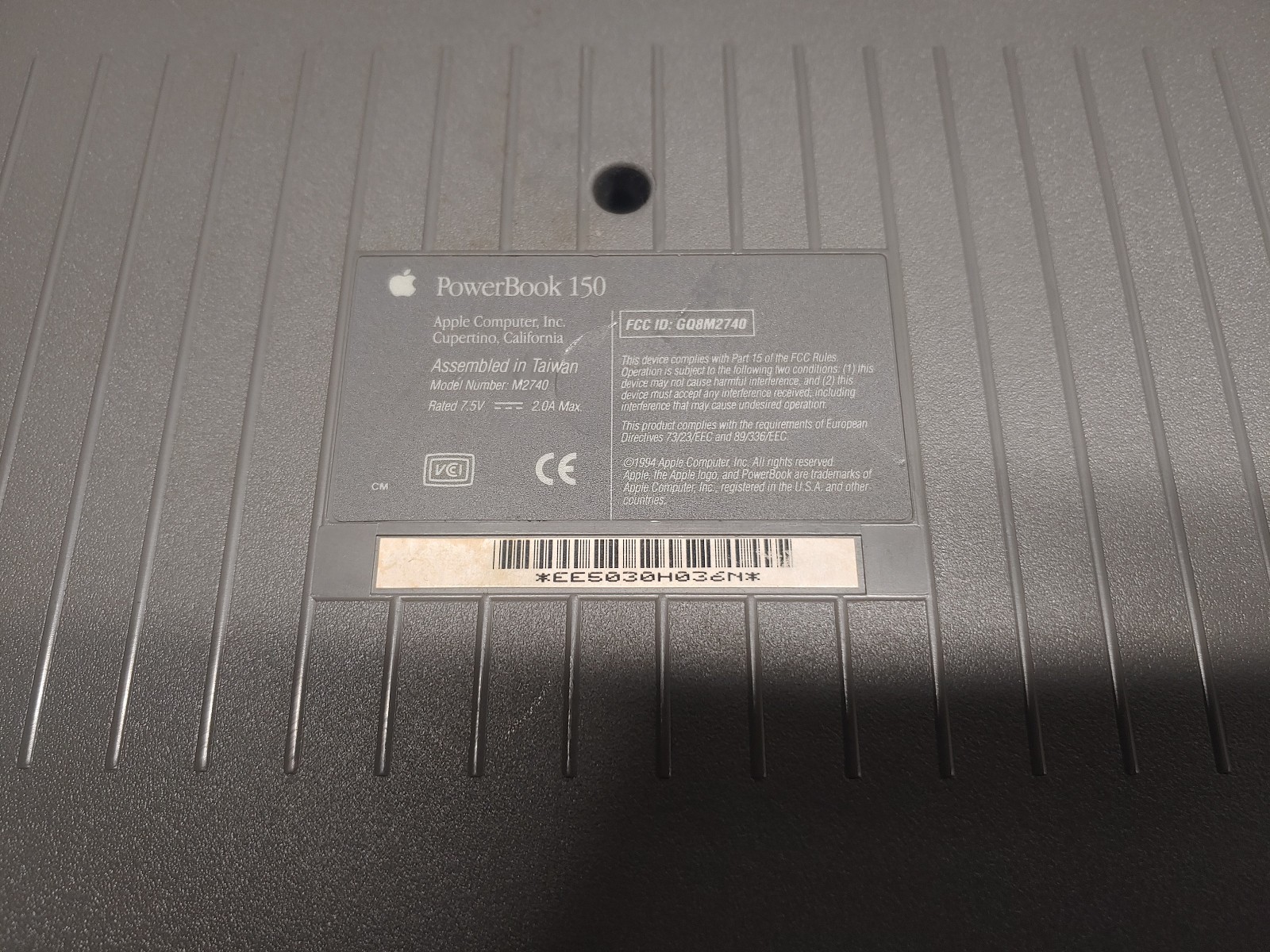 Apple Powerbook 150 Bottom Lower Bezel Plastic Base
