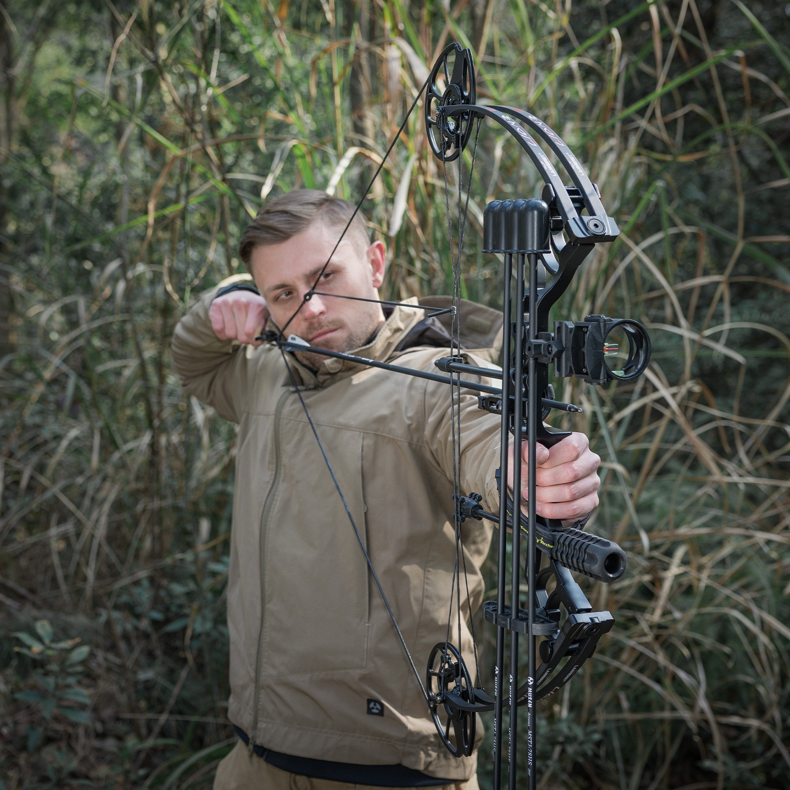 Adjustable Compound Bow Set for Adults & Teens, 0-70 Lbs Draw Weight