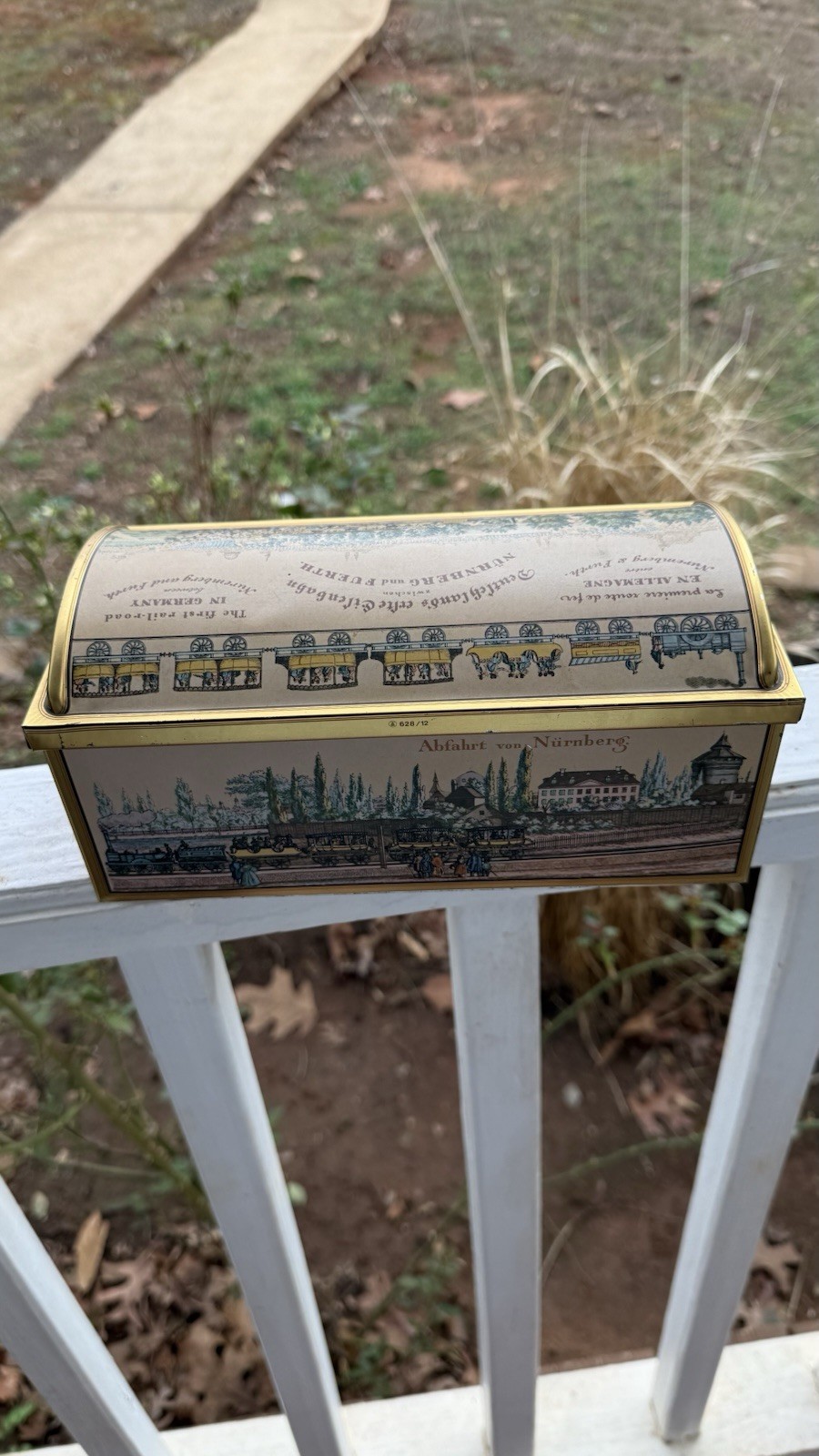 Vintage E•Otto Schmidt Cracker/Cookie Tin 9 X 4.5 X 3.5 Made In W. Germany