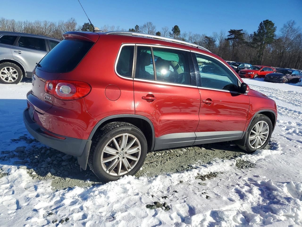 TIGUAN 2009 Glove Box 4993474