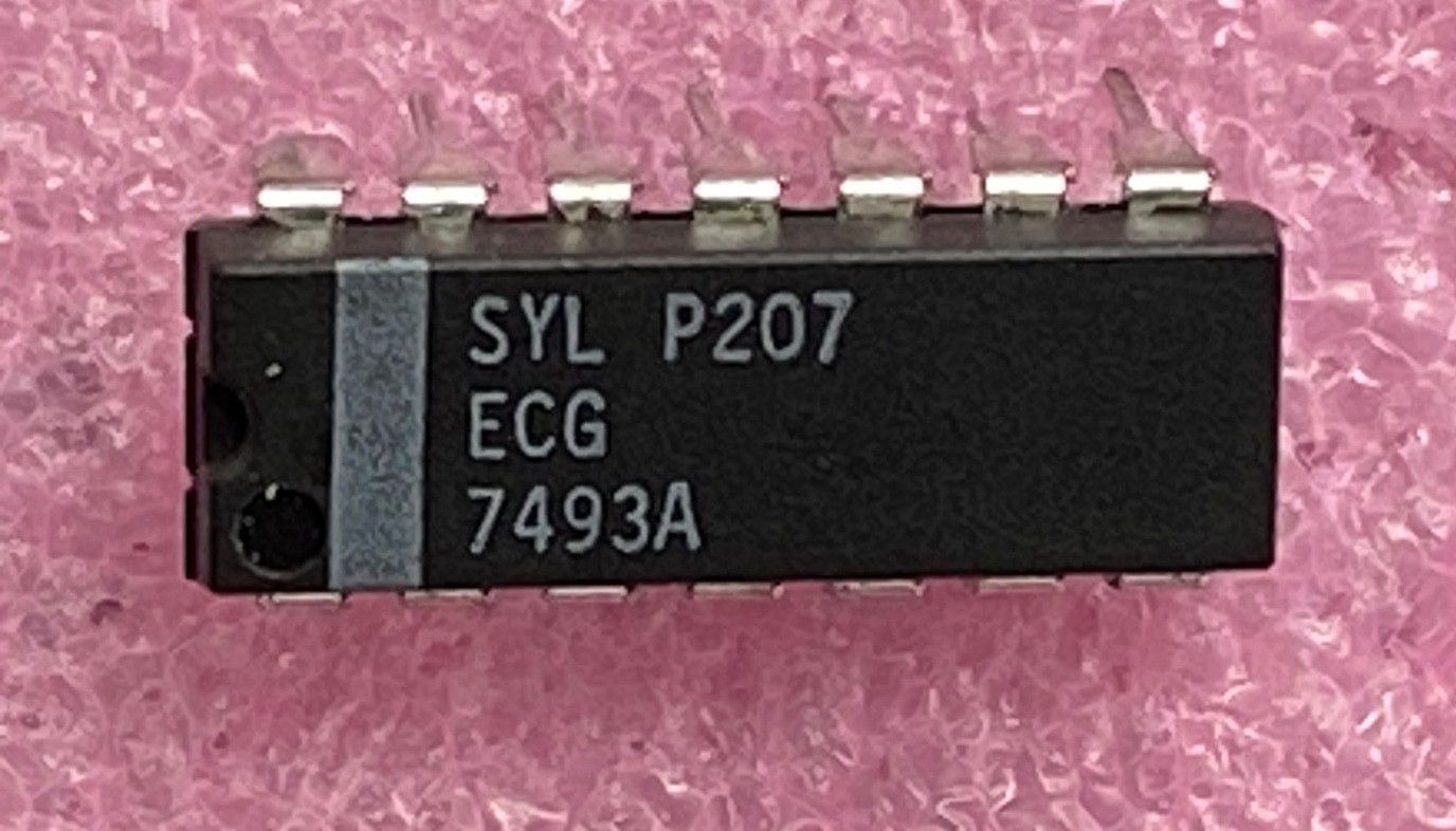 Sylvania ECG7493A 4-bit binary counter Integrated Circuit