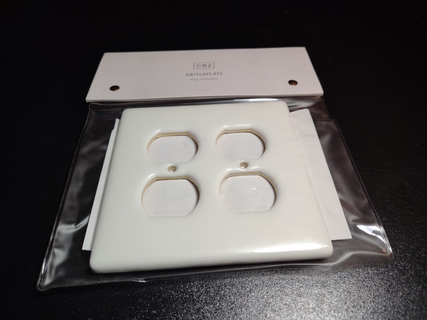 Crate & Barrel CB2 Switch Plate White Ceramic Double Duplex NWT