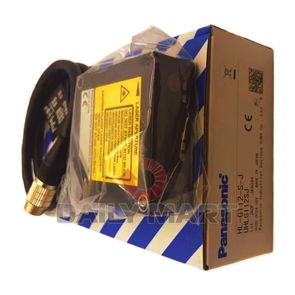 New In Box PANASONIC HL-G112-S-J Laser Displacement Sensor