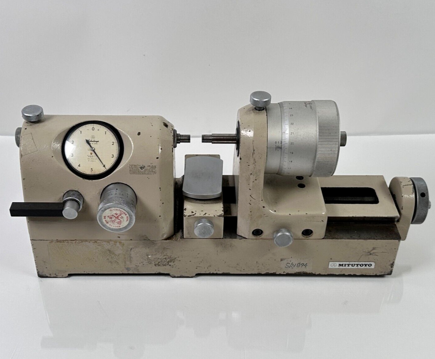 Mitutoyo 162-102 Bench Comparator, 0-1" Range, .0001" Graduation
