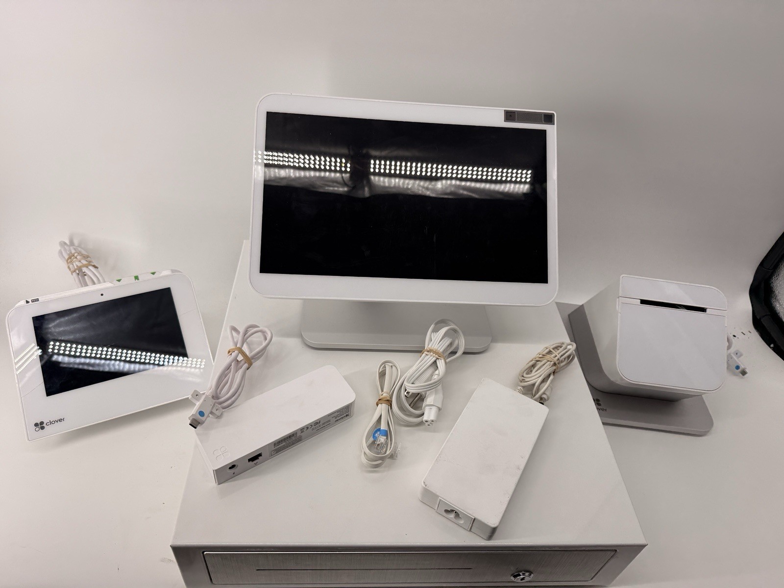 Clover POS System Bundle Touchscreen Terminal, Customer Display, Receipt Printer