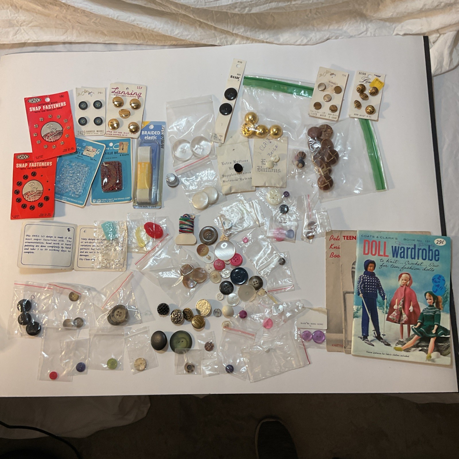 Misc. VTG Sewing Items Lot Buttons, Snaps, Sequins, Barbie Clothes booklets
