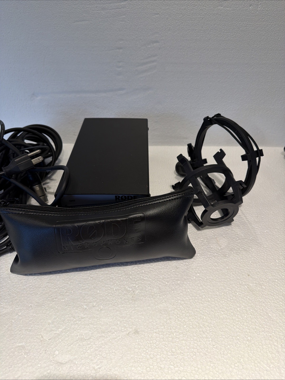 NTK MICROPHONE POWER SUPPLY AND MICROPHONE