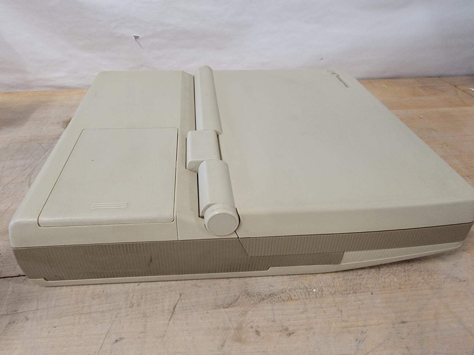 vintage 1980s Data General One Laptop Model 2227 - Untested, No Charger