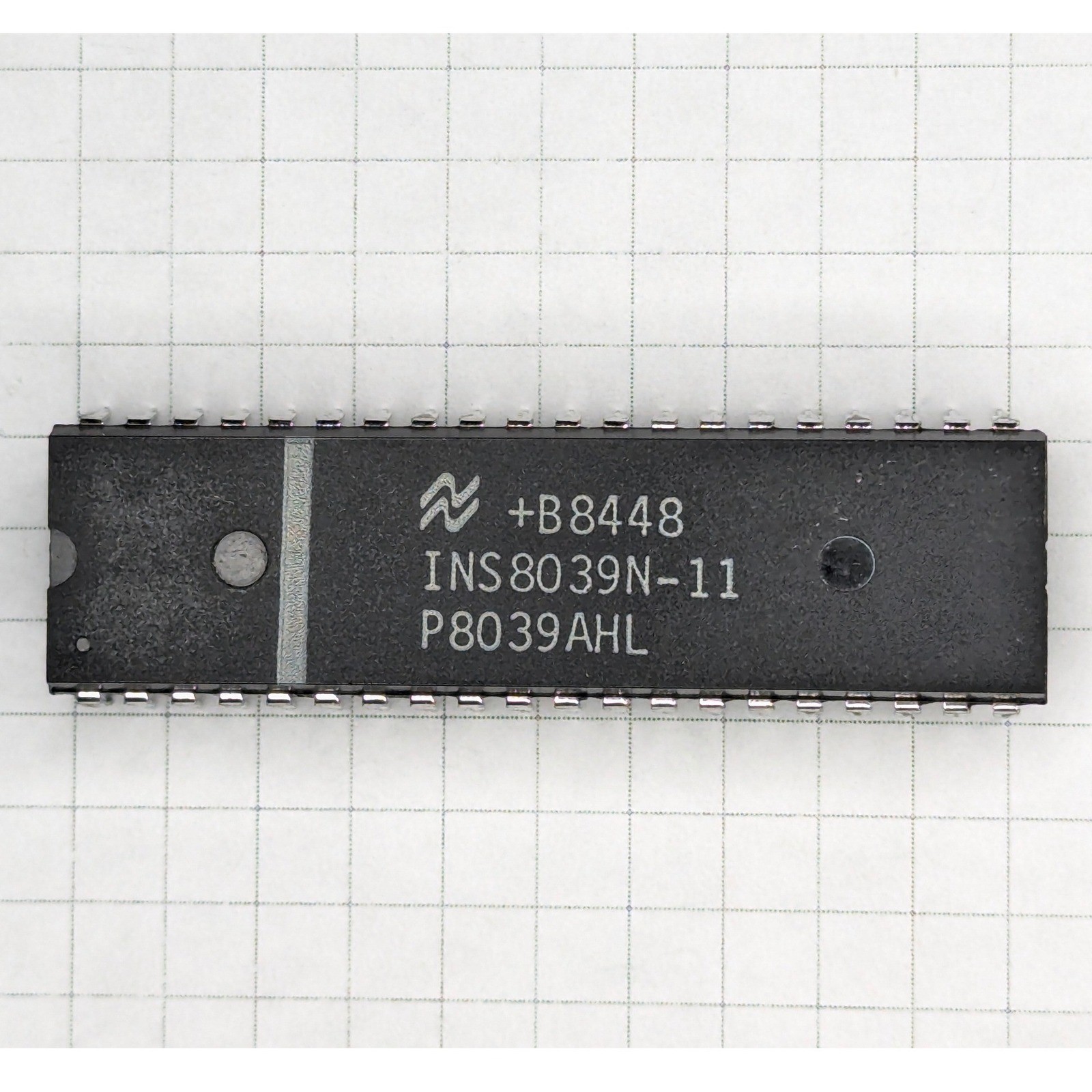 National Semiconductor INS8039N-11 P8039AHL 8-Bit Microcontroller 40-Pin IC -e16