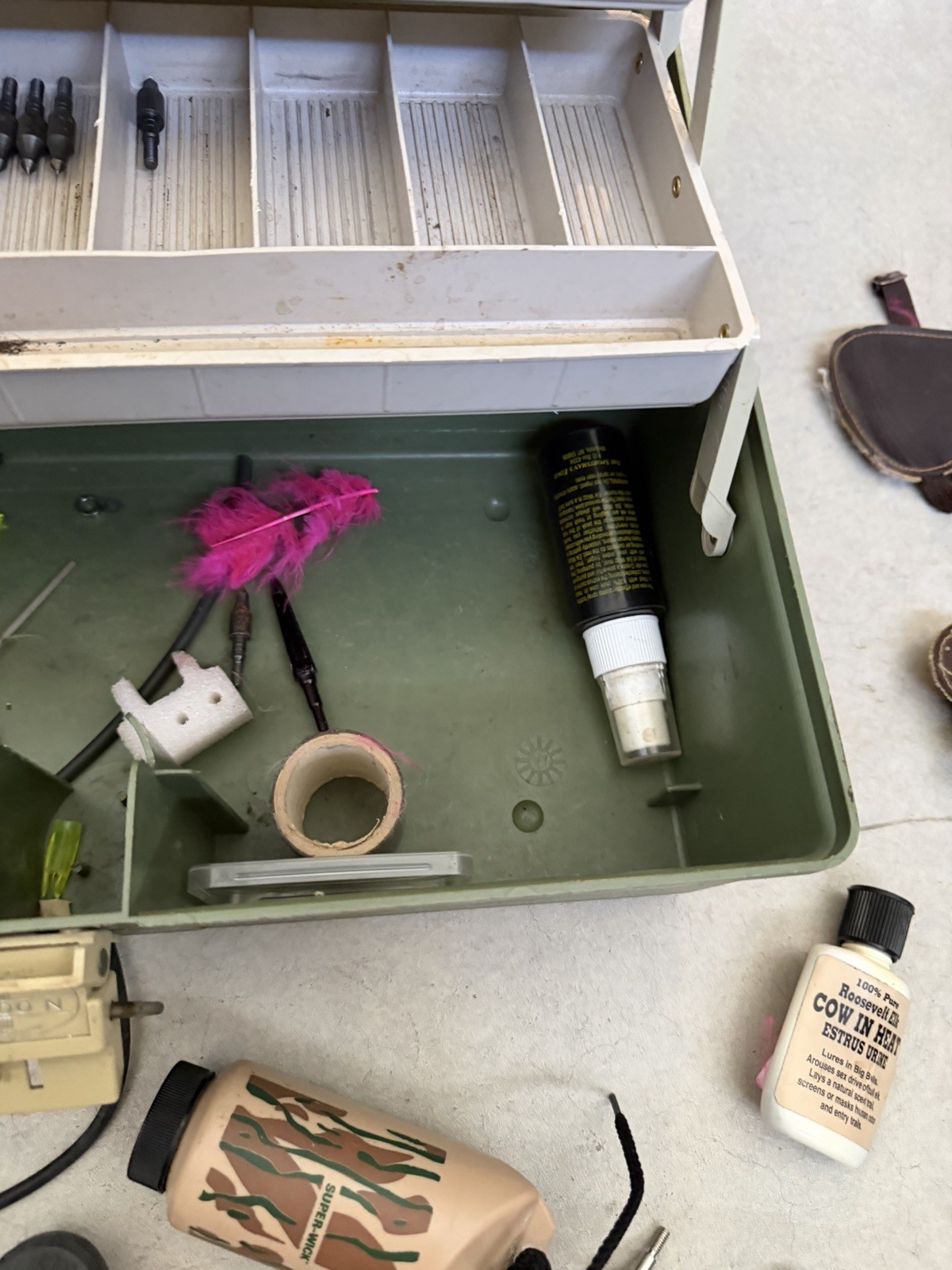 used archery accessories lot, Box Not Included