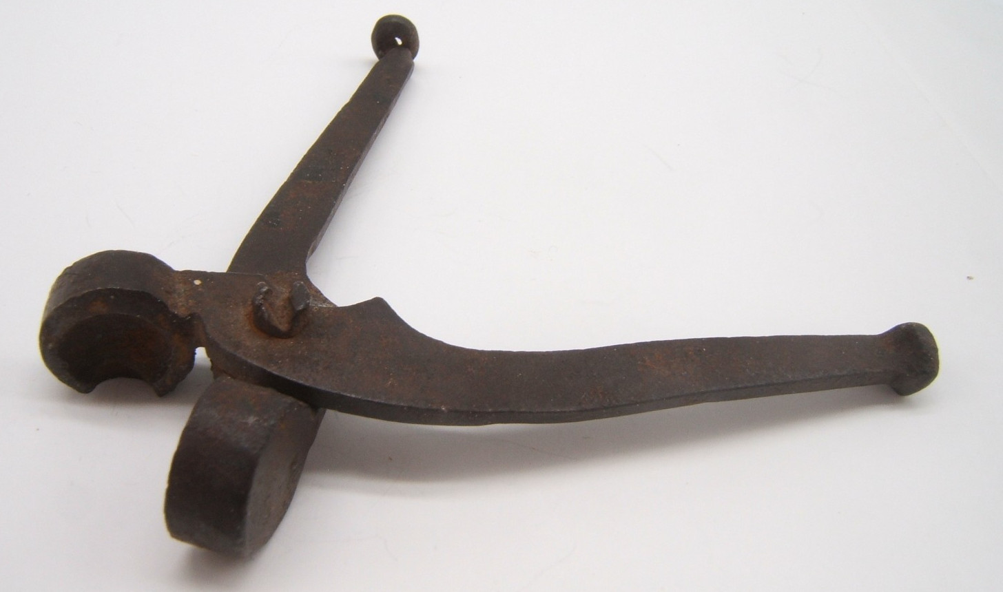 ANTIQUE BULLET MOLD MUSKET WITH WORM ON THE END