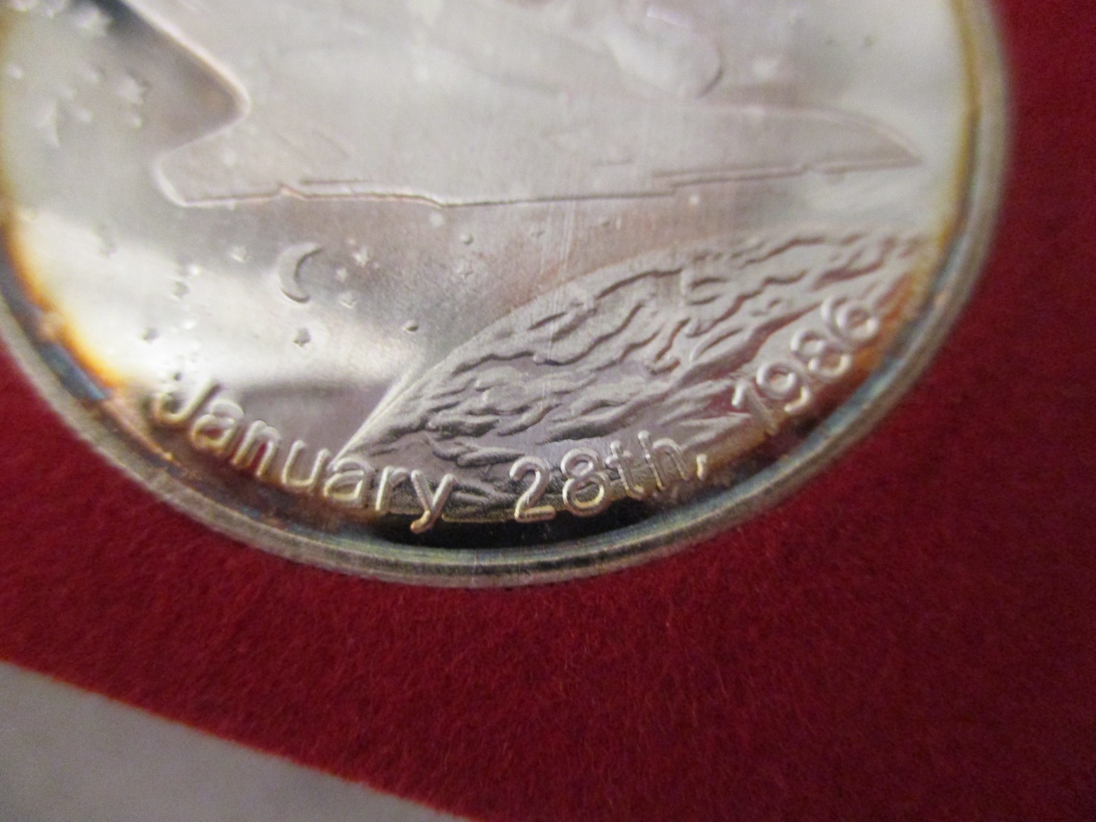 NASA SPACE SHUTTLE CHALLENGER SILVER COINS-2 IN MEMORY.999 +RETURN TO SPACE .925