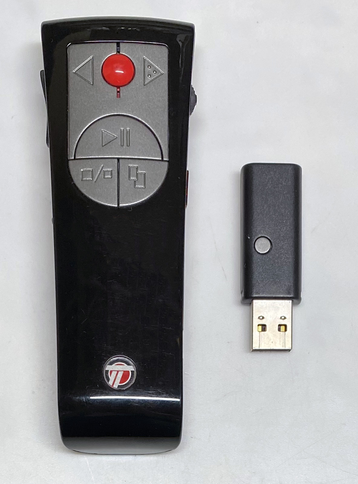 Targus Voice Recording Presenter with Laser Pointer - AMP05CA