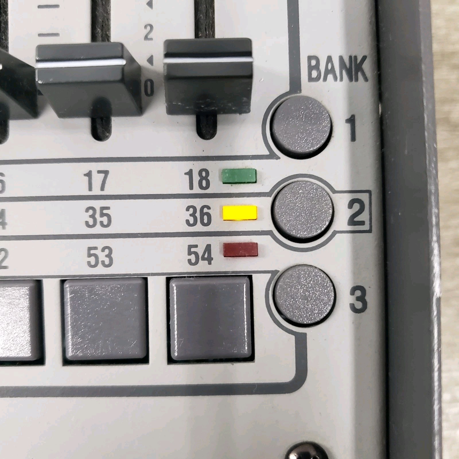 *UNTESTED* Powers Up - Leprecon LM-850 MIDI Light Board Control Console *PARTS*