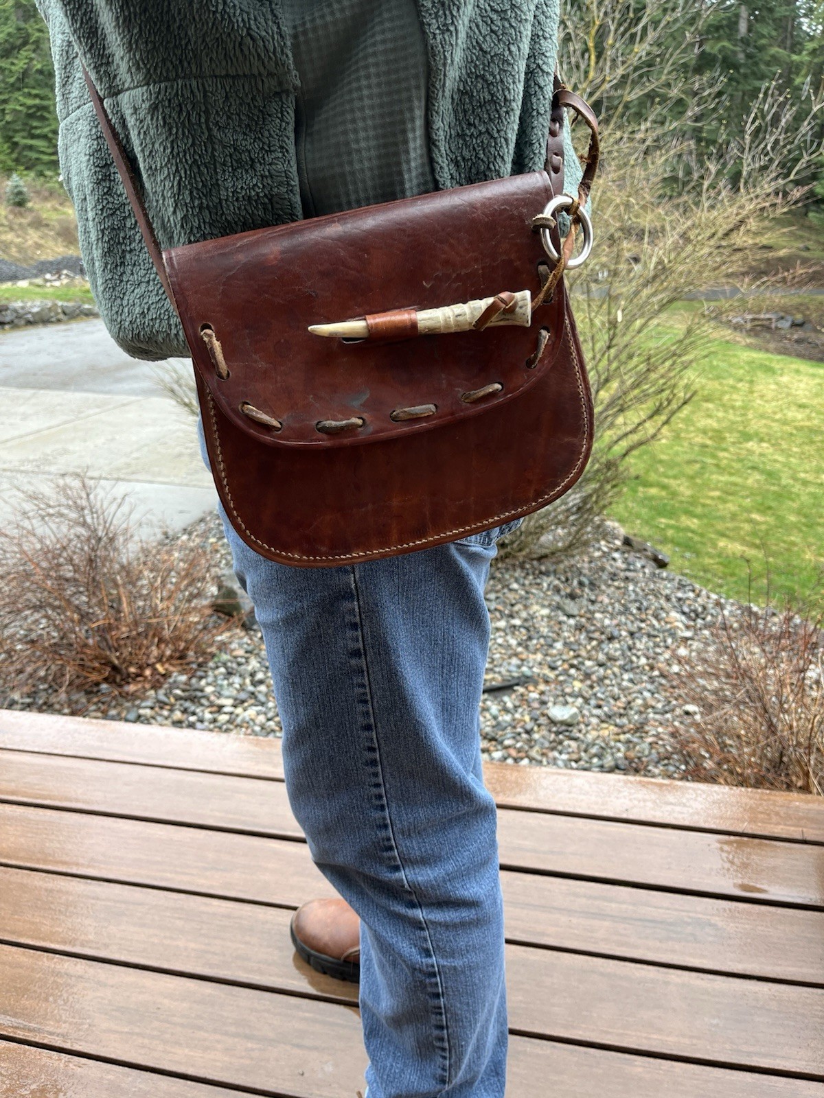 Mountain Man Possibles Bag 10"L x 8" T Heavy Duty Leather, Deer Antler Button