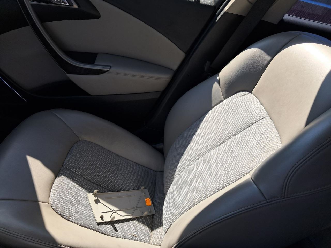 VERANO 2013 Glove Box 4827005