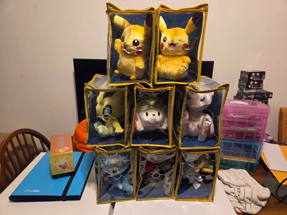 lot of Tomy pokemon 25th anniversary   plush