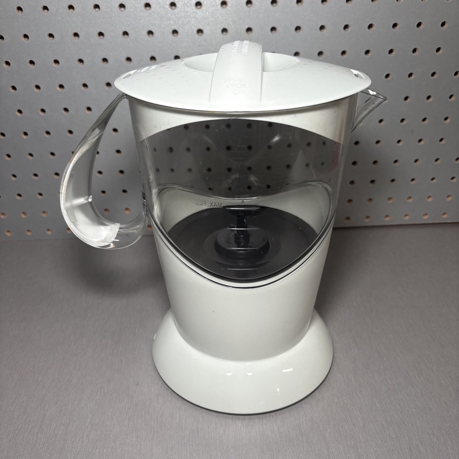 CocoMotion by Mr Coffee HC4 Automatic Hot Cocoa Maker Mixer - Tested Works