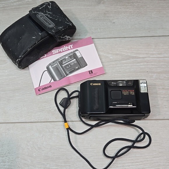 Canon Spirit AF35J  Auto Focus 45cm Lens 35mm 1:3.5 camera photo
