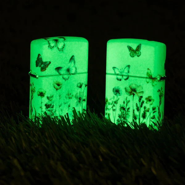 Zippo 46703, Glowing Butterflies Design, 540 Color Glow in the Dark Lighter
