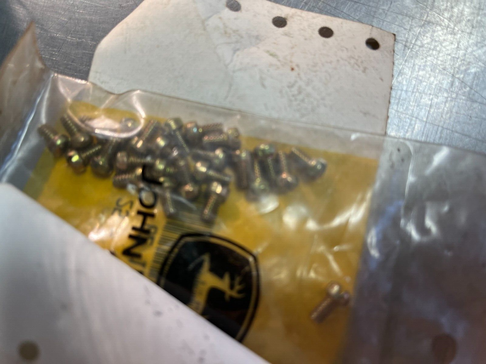 21H962 OEM John Deere Screw QTY 5