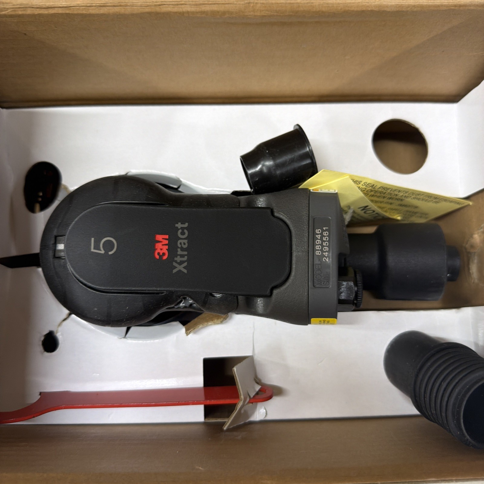 3M Random Orbital Sander, Xtract Pneumatic 88946, 5 in