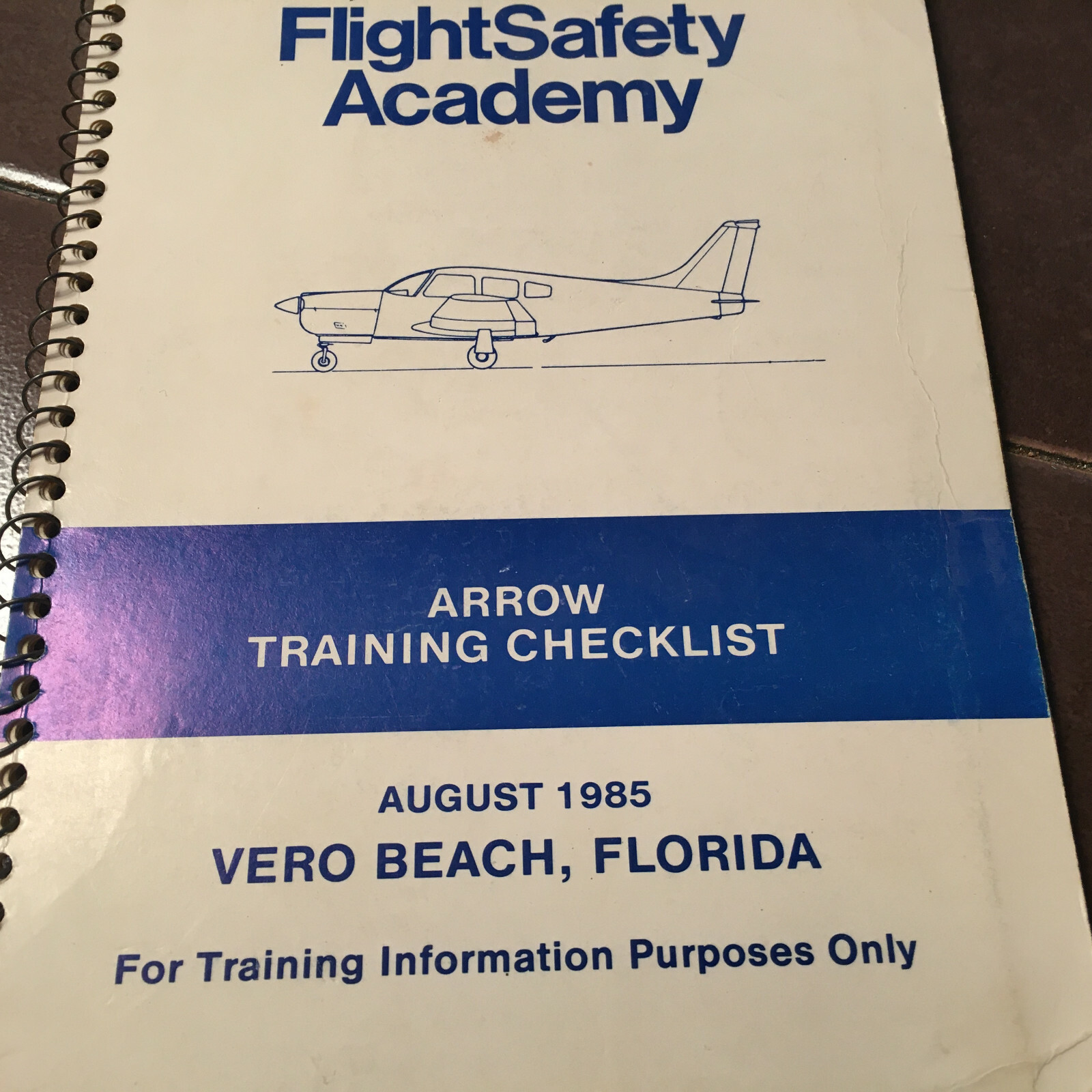Piper Arrow PA-28R-201 Checklist Manual