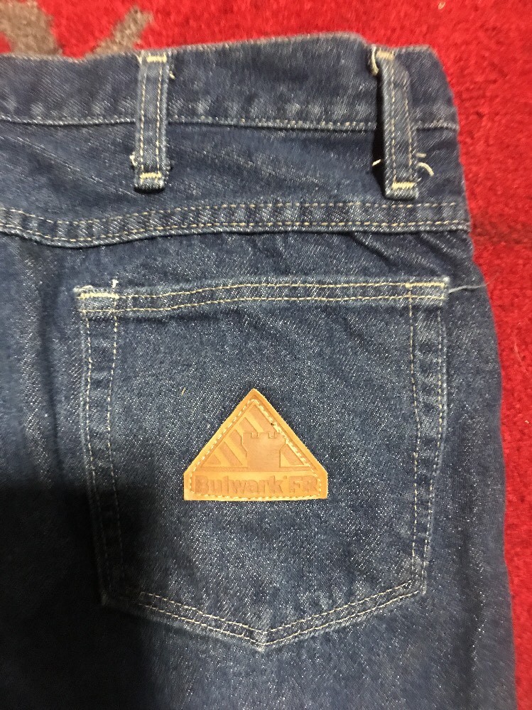 Bulwark Jeans  FRC HRC FR Flame Resistant Cotton Denim Jeans  48x30  EUC