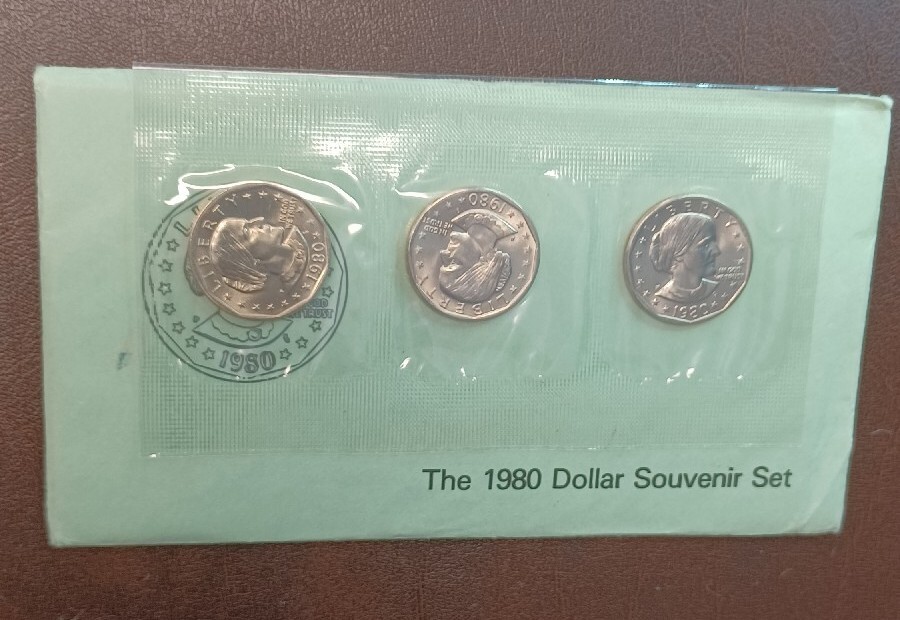 1980 Susan B. Anthony Dollar US Mint 3 Coin Uncirculated Souvenir Set OGP P-D-S