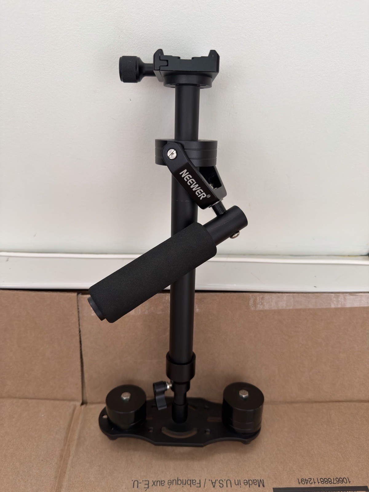 Neewer Handheld Manual Steady Cam Stabilizer System
